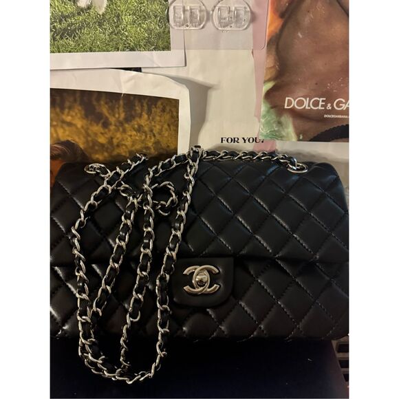 Quilted chain leather shoulder bag - Picture 11 of 16